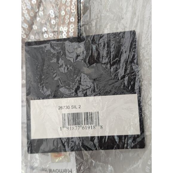 Ieena for Mac Duggal Silver Sequined One Shoulder Cut Out Gown NWT Sz 2 26730 - Picture 8 of 8